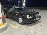 Mercedes-Benz E 320 1998 годаfor4 400 000 тг. в Жанаозен – фото 3