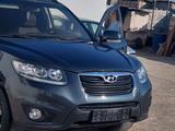 Hyundai Santa Fe 2011 года за 7 500 000 тг. в Актау