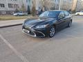 Lexus ES 250 2019 годаfor17 500 000 тг. в Астана