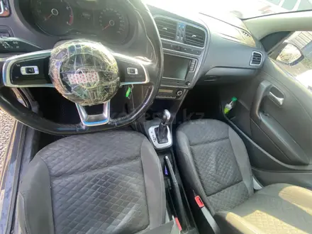 Volkswagen Polo 2018 года за 3 163 875 тг. в Алматы – фото 13