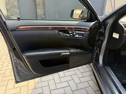 Mercedes-Benz S 550 2006 года за 8 500 000 тг. в Алматы – фото 14