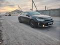 Toyota Camry 2016 года за 11 000 000 тг. в Жанаозен – фото 2