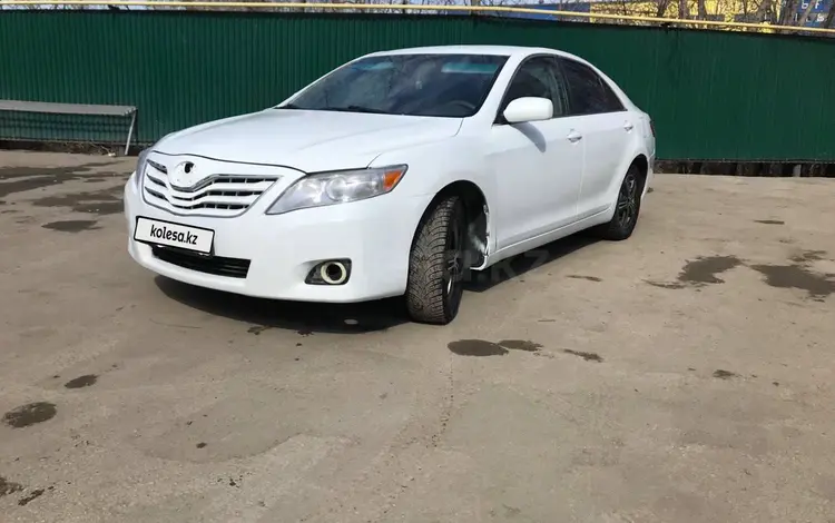 Toyota Camry 2011 года за 6 500 000 тг. в Актобе