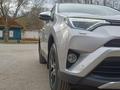 Toyota RAV4 2018 года за 10 900 000 тг. в Актобе – фото 10