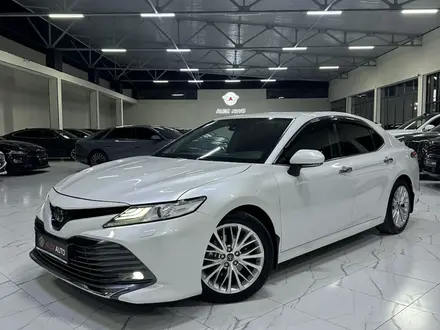 Toyota Camry 2019 года за 14 300 000 тг. в Шымкент – фото 3