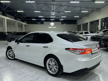 Toyota Camry 2019 года за 14 300 000 тг. в Шымкент – фото 6