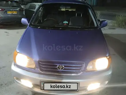 Toyota Ipsum 1997 года за 2 700 000 тг. в Алматы