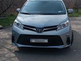 Toyota Sienna 2018 года за 15 500 000 тг. в Алматы – фото 2