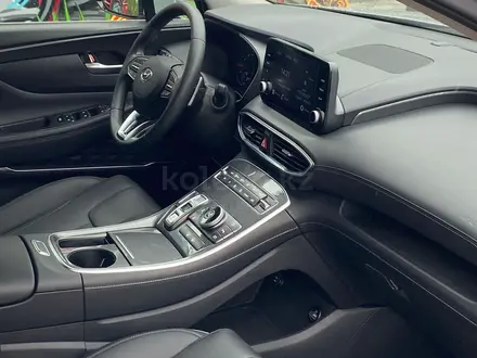 Hyundai Santa Fe Travel 2023 года за 13 790 000 тг. в Алматы – фото 23