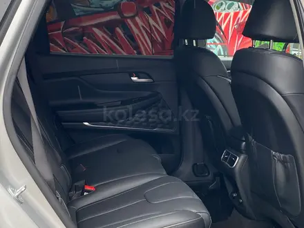 Hyundai Santa Fe Travel 2023 года за 13 790 000 тг. в Алматы – фото 16