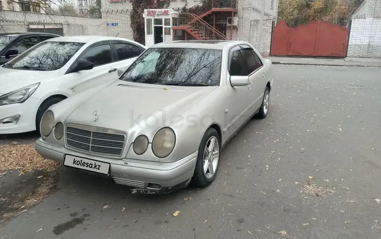 Mercedes-Benz E 280 1996 годаfor2 100 000 тг. в Семей