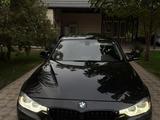 BMW 320 2017 года за 13 800 000 тг. в Алматы – фото 4
