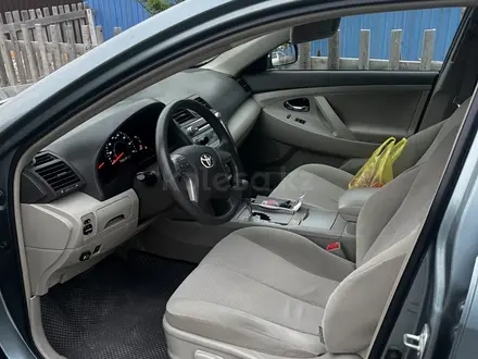 Toyota Camry 2009 года за 4 000 000 тг. в Атырау – фото 9