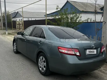 Toyota Camry 2009 года за 4 000 000 тг. в Атырау – фото 3