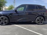 BMW X5 2015 года за 15 900 000 тг. в Туркестан – фото 4