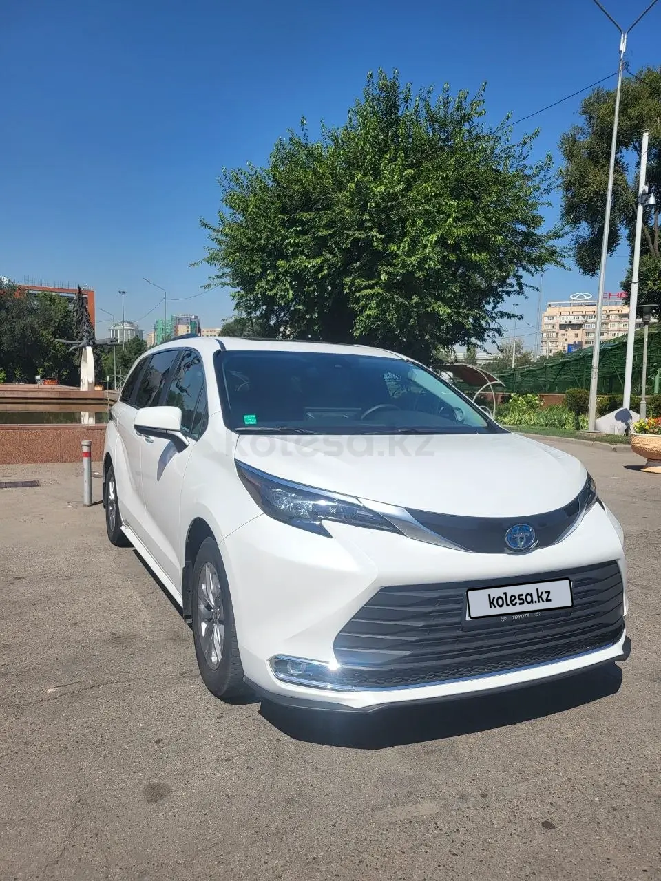 Toyota Sienna, 2025