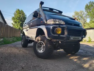 Mitsubishi Delica