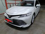 Toyota Camry 2019 года за 15 500 000 тг. в Шу – фото 2