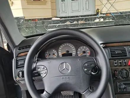 Mercedes-Benz E 280 2001 года за 4 800 000 тг. в Шымкент – фото 6