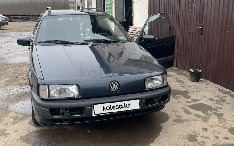 Volkswagen Passat 1992 года за 1 650 000 тг. в Уральск