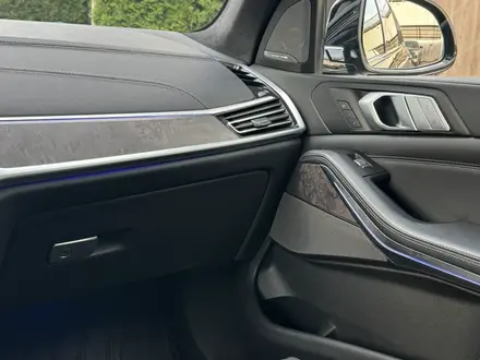 BMW X7 2019 года за 39 500 000 тг. в Алматы – фото 13