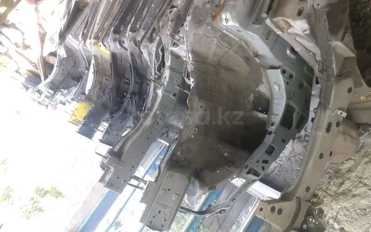 Лонжероны mazda mpv за 35 000 тг. в Караганда