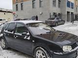 Volkswagen Golf 2002 годаүшін2 000 000 тг. в Караганда