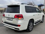 Toyota Land Cruiser 2017 годаfor35 800 000 тг. в Алматы – фото 5