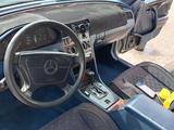 Mercedes-Benz C 200 1995 года за 1 800 000 тг. в Экибастуз – фото 4