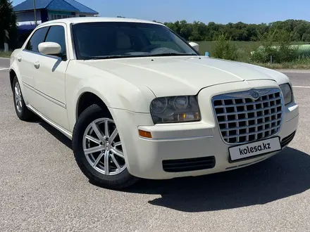 Chrysler 300C 2008 года за 4 000 000 тг. в Алматы – фото 7