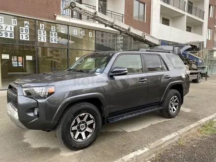 Toyota 4Runner 2019 года за 19 000 000 тг. в Атырау