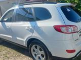 Hyundai Santa Fe 2012 годаүшін9 000 000 тг. в Уральск – фото 4