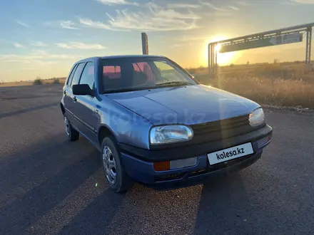 Volkswagen Golf 1993 года за 800 000 тг. в Караганда – фото 2