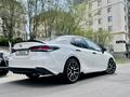 Toyota Camry 2019 года за 13 800 000 тг. в Астана – фото 14