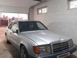 Mercedes-Benz E 200 1992 годаүшін1 000 000 тг. в Актобе – фото 2