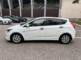 Hyundai Solaris 2015 годаfor5 500 000 тг. в Караганда – фото 3