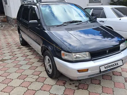 Mitsubishi Chariot 1995 года за 1 870 000 тг. в Алматы – фото 2