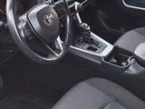 Toyota RAV4 2020 годаүшін13 500 000 тг. в Актобе – фото 4