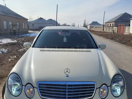 Mercedes-Benz E 200 2004 года за 3 600 000 тг. в Туркестан – фото 4