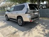 Toyota Land Cruiser Prado 2022 года за 34 000 000 тг. в Шымкент – фото 4