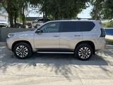 Toyota Land Cruiser Prado 2022 года за 34 000 000 тг. в Шымкент – фото 5