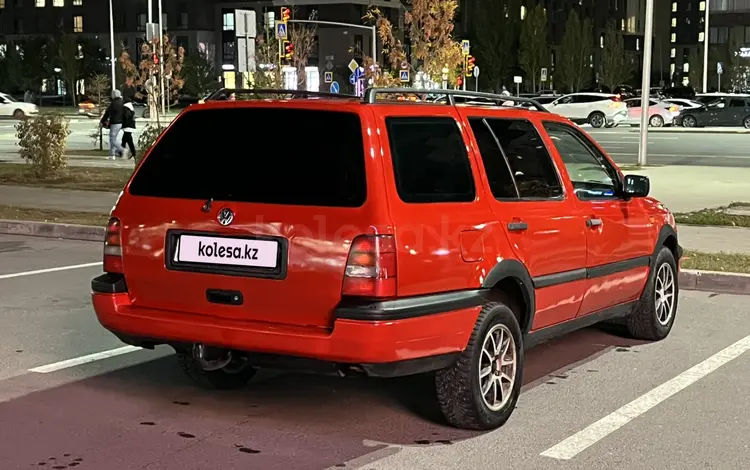 Volkswagen Golf 1996 года за 1 350 000 тг. в Астана