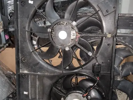 Вентилятор радиатора VW Audi за 45 000 тг. в Алматы – фото 2