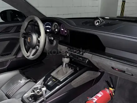 Porsche 911 2022 года за 135 000 000 тг. в Алматы – фото 15