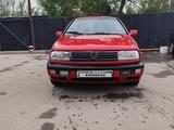 Volkswagen Vento 1992 года за 950 000 тг. в Алматы