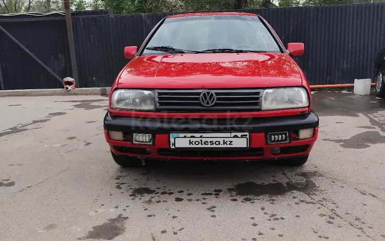 Volkswagen Vento 1992 года за 750 000 тг. в Алматы