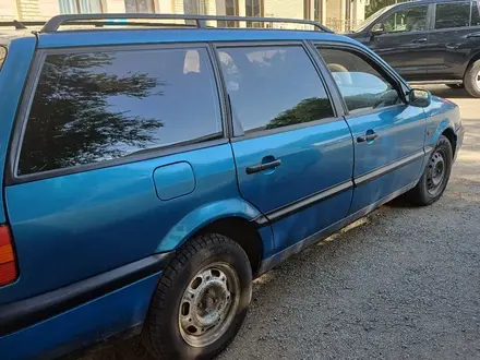 Volkswagen Passat 1994 года за 1 800 000 тг. в Уральск – фото 3