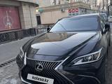 Lexus ES 250 2021 года за 25 500 000 тг. в Тараз