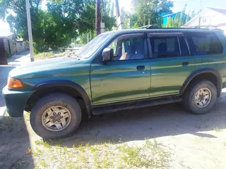 Mitsubishi Montero Sport, 1998