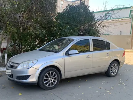 Opel Astra 2013 года за 3 200 000 тг. в Уральск – фото 2